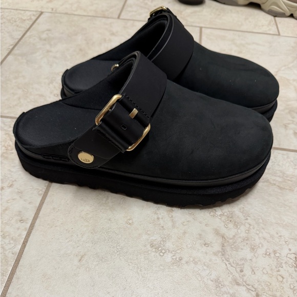 UGG Shoes - Ugg goldenstar clogs
